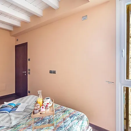 Warda C11 By Wonderful Italy * Desenzano del Garda
