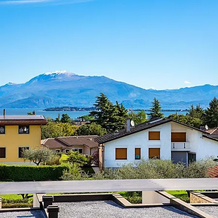 Warda C11 By Wonderful Italy * Desenzano del Garda